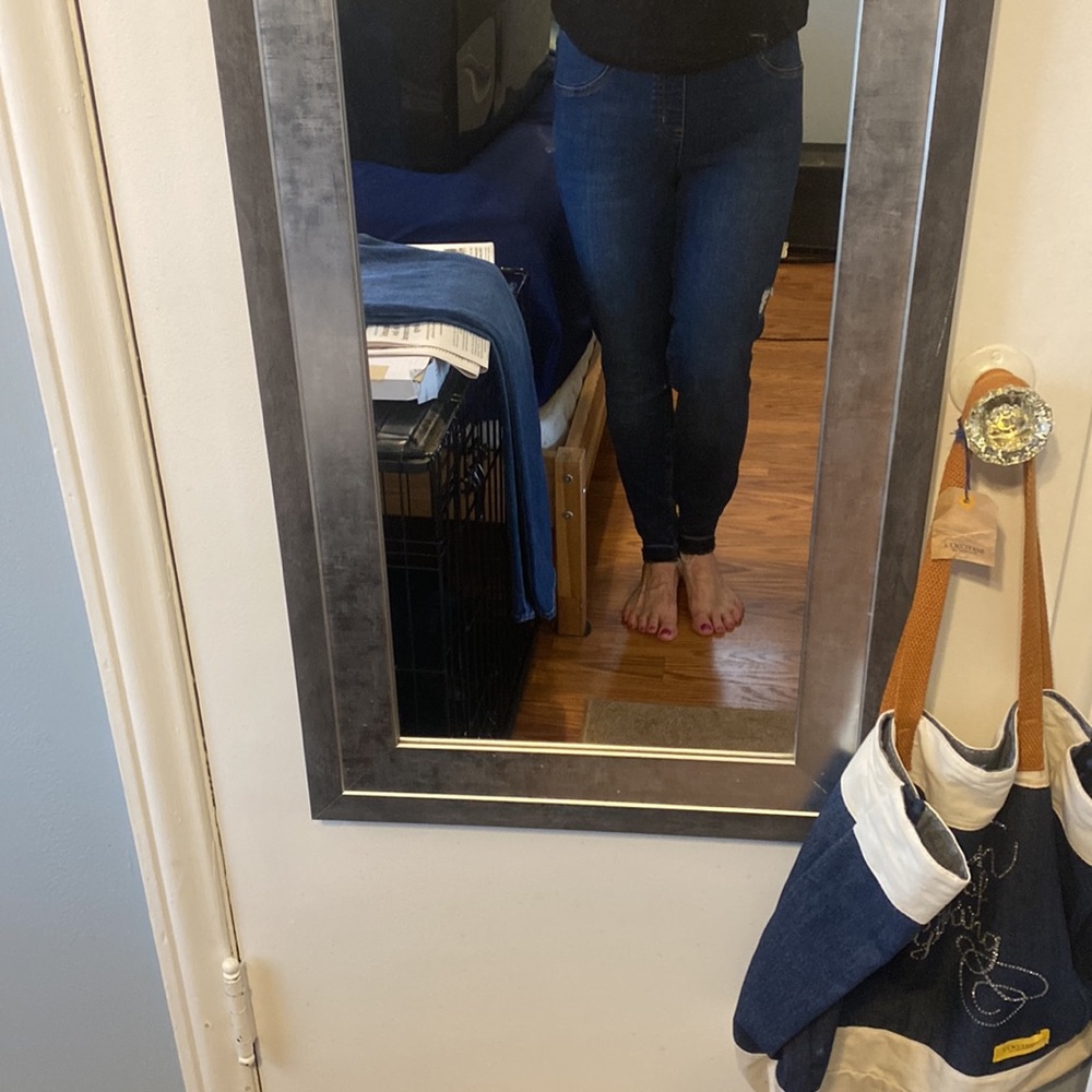 Like new!  Spanx Jean - size M - Picture 2 of 5
